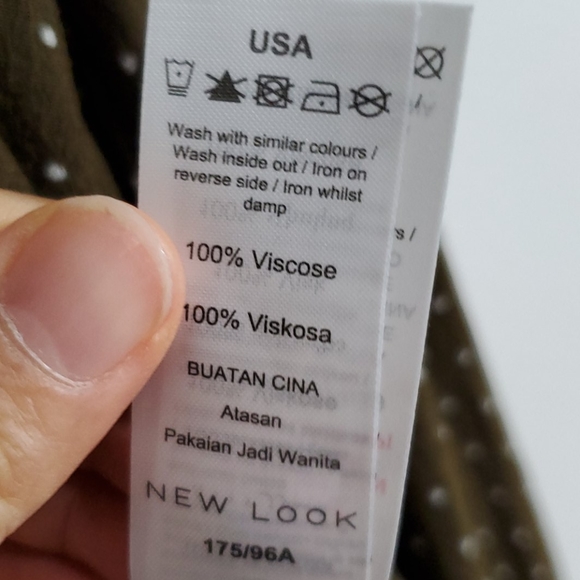 🤎 3/$20 🤎 NEW LOOK Polka Dot Blouse - Picture 5 of 5